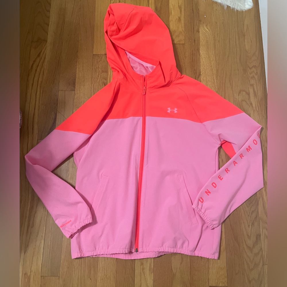 NWOT Under Armour windbreaker